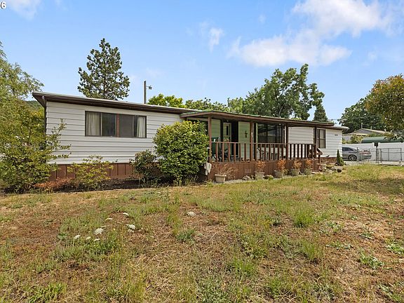 2nd image of 1146 Laura St
