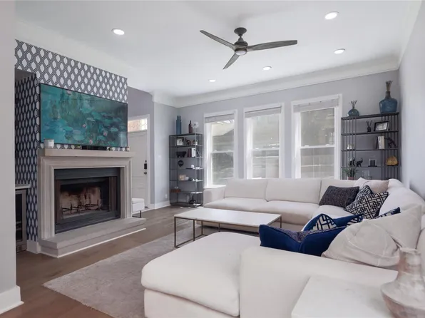 1807 San Gabriel St APT B, Austin, TX 78701