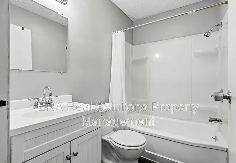 2920 Ruhl Ave — Photo 15