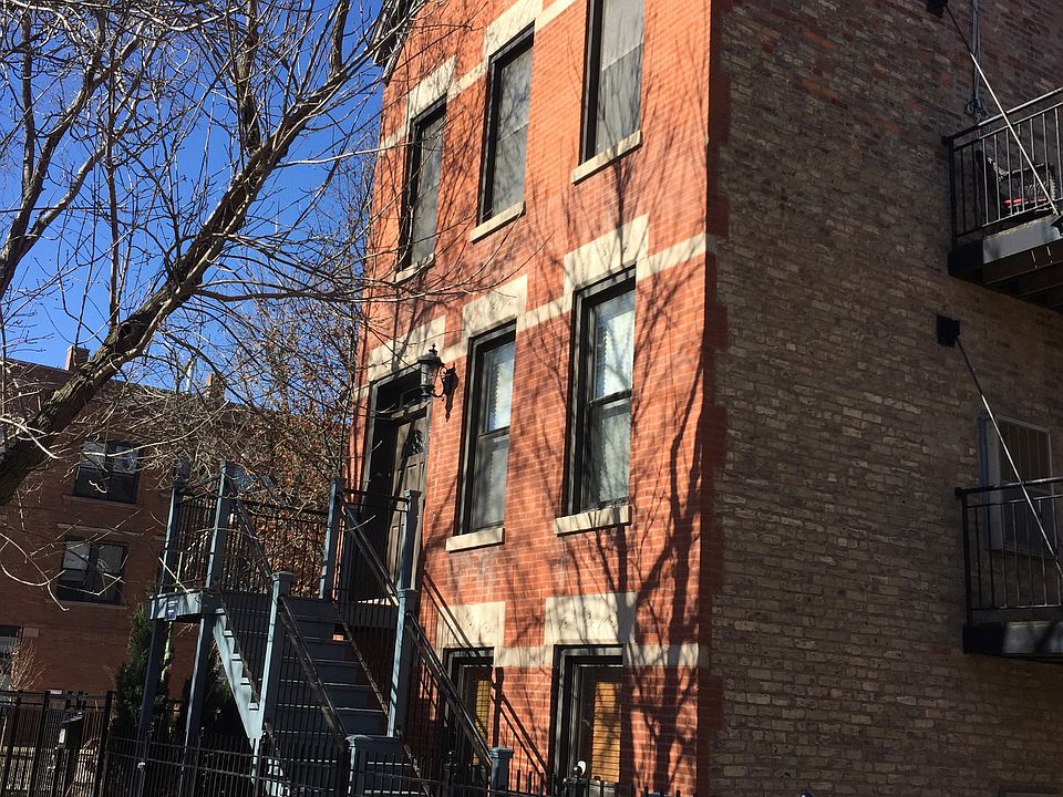 1st image of 1920 W Dickens Ave #P-2