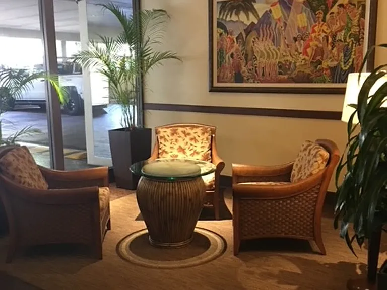 2140 Kuhio Ave #2306 — Photo 10