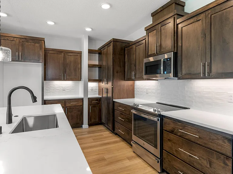 1524 W 14th Ave — Photo 11