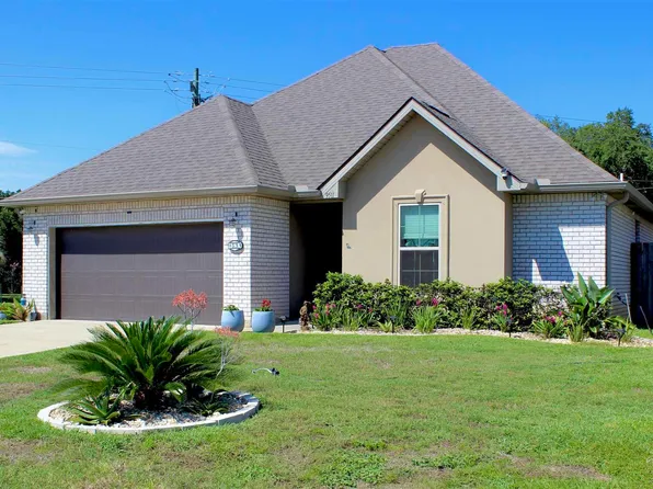 9511 Crimson Pointe Cir, Pensacola, FL 32526
