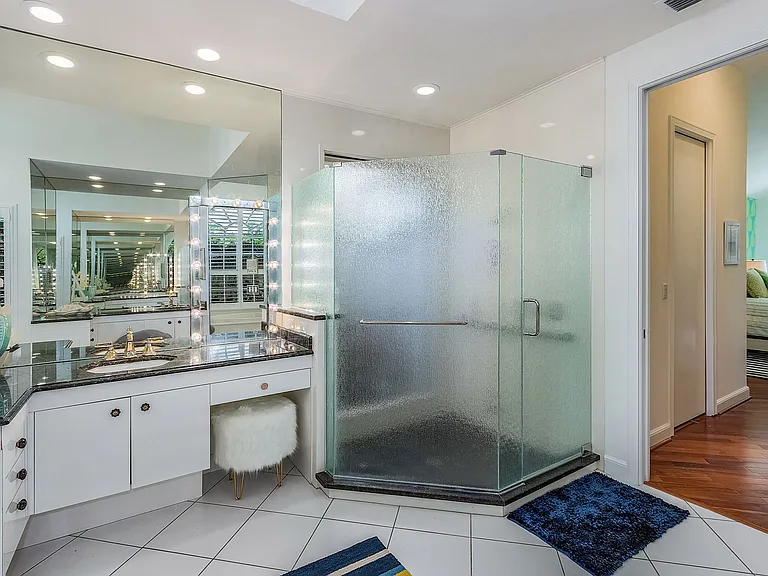 720 Turkey Oak Ln — Photo 17