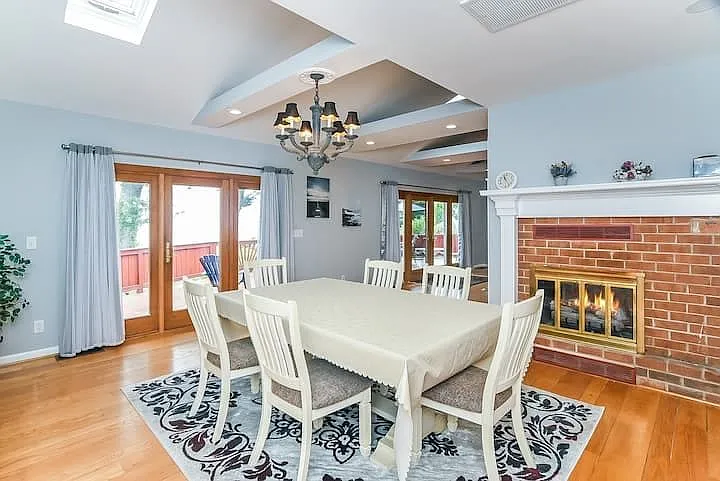 919 Bryant Ave — Photo 36
