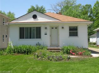1142 Lander Rd, Mayfield Heights, OH 44124