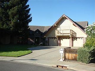 1st image of 1010 Tamarack Ct