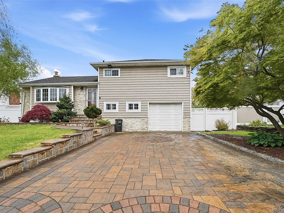 1st image of 572 Benjamin Road