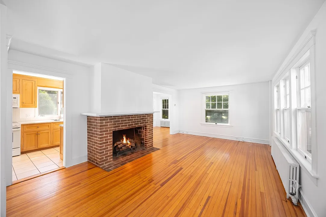 2 bed, 1324 sqft, $8,500 — Photo 4