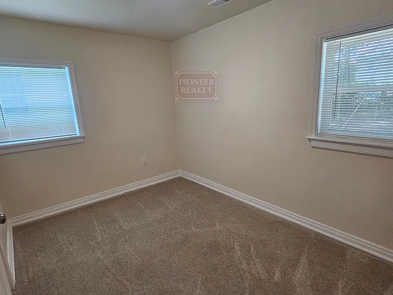 1408 Garber St — Photo 11