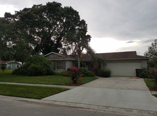 918 Shangri La Dr, Seffner, FL 33584