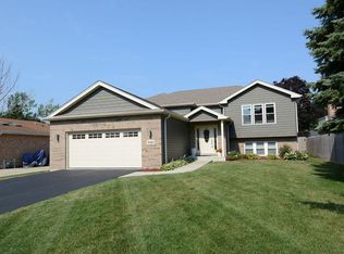 446 S Addison St, Bensenville, IL 60106