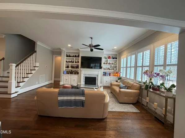 3103 Horsebarn Dr, Durham, NC 27705
