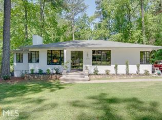 3275 Harris Dr, College Park, GA