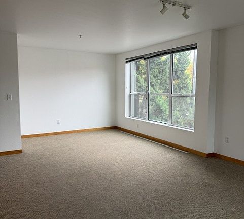 3rd image of 2572 NW Vaughn St