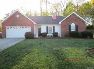 1838 Pipers Ridge Cir NW, Conover, NC 28613