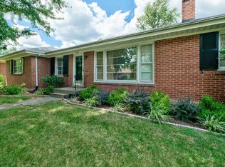 2816 Sharon Way, Louisville, KY
