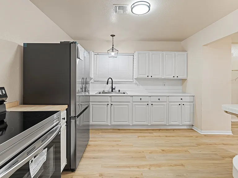 5921 Riley Dr — Photo 7