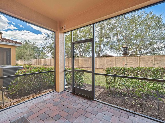3rd image of 10120 Tin Maple Dr Unit 19