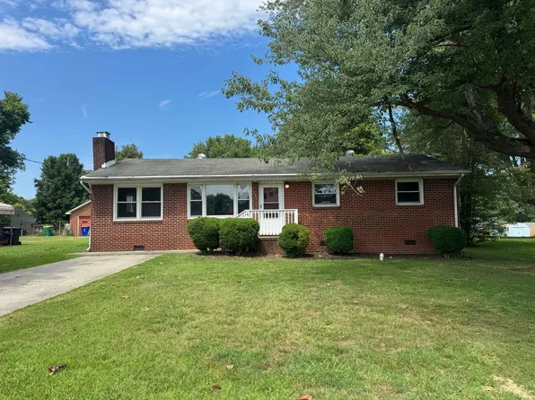 246 Phillips Dr, Hopewell, VA 23860