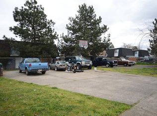 1992 Pepper St, Medford, OR 97501