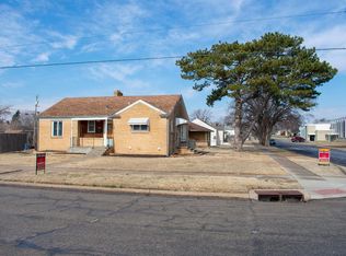 1911 Oak St, Hays, KS 67601