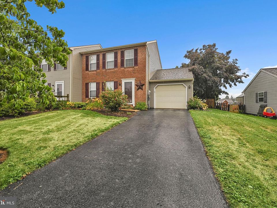 1st image of 139 Chelmsford Dr