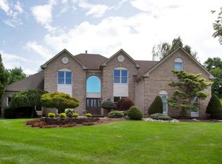 551 Turtle Hollow Dr, Freehold, NJ 07728