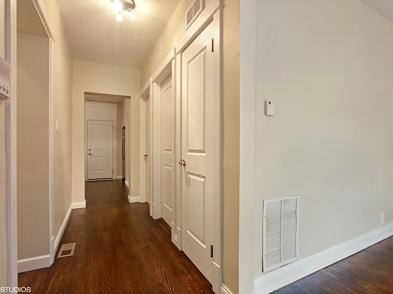 1806 N Sheffield Ave #1 — Photo 7