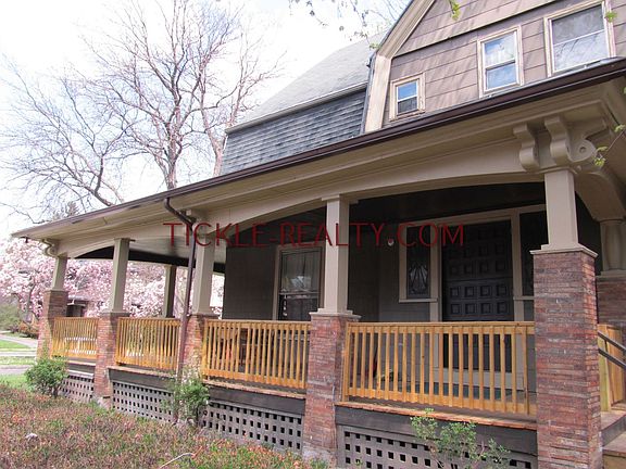 3rd image of 410 Oxford St APT 1