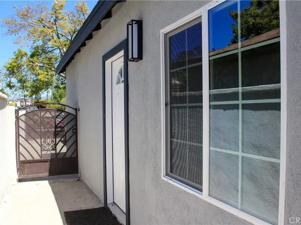 15548 Saticoy St, Van Nuys, CA 91406