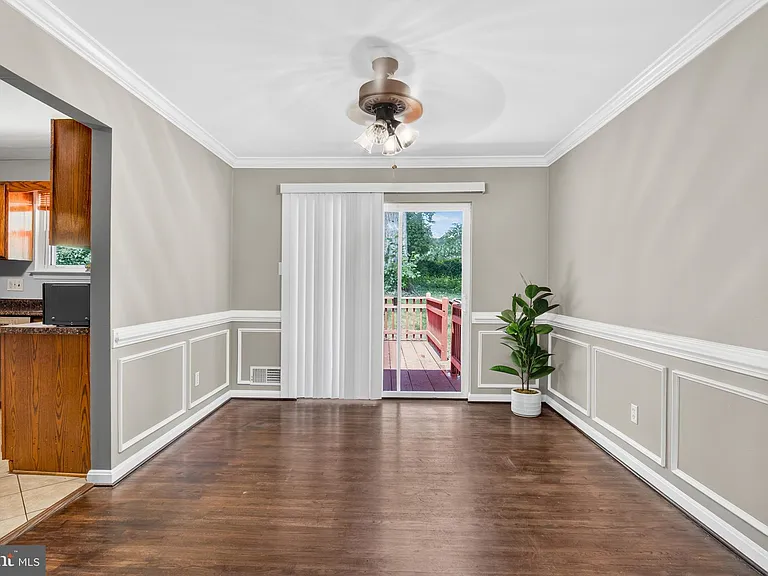 7708 Viceroy St — Photo 12