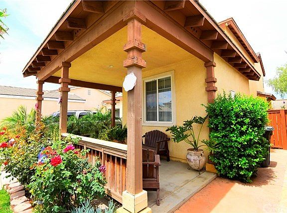 3rd image of 3942 Barbury Palms Way