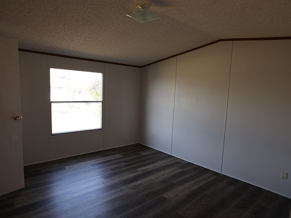 5th image of 41 Matchstick Ln