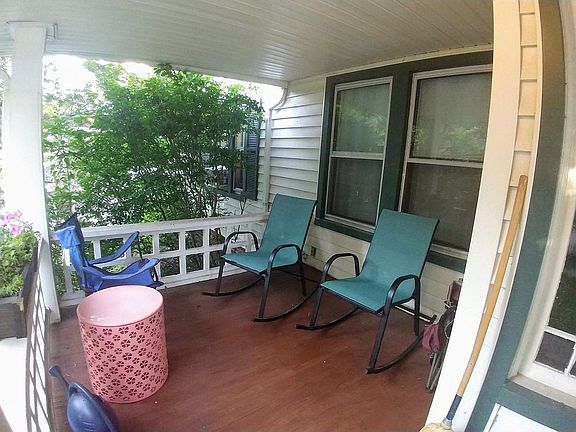 3rd image of 1462 Wayne Ave