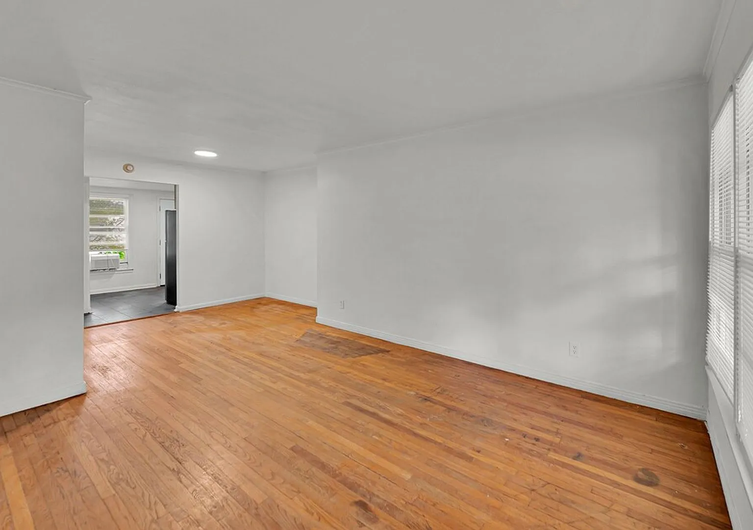 3701 Parkwood Street — Photo 2