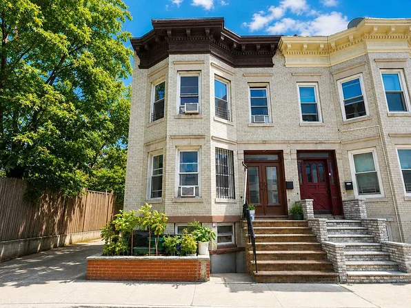 82 Kermit Pl, Brooklyn, NY 11218