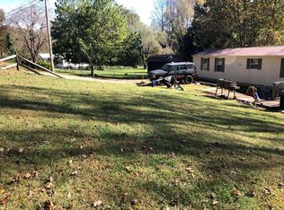 194 Clear Stream Rd, Franklin, NC 28734