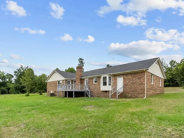 645 Welsh Pl — Photo 21
