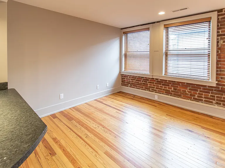 1741 Frankfort Ave — Photo 3