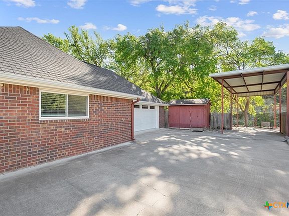 3rd image of 2422 Smith Bluff Rd