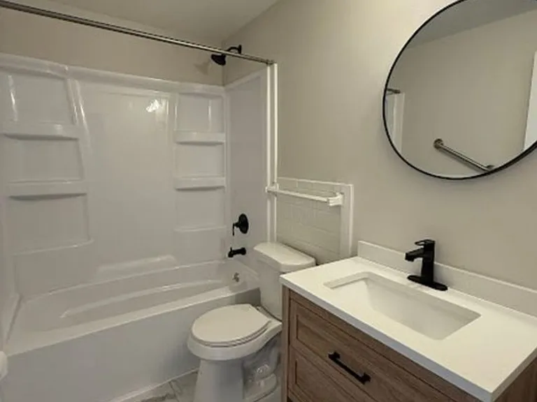 235 Kennedy St #235 — Photo 2