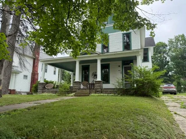 423 W Upton Ave, Reed City, MI 49677