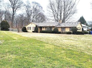 141 Pleasant View Dr, Suffield, CT 06078