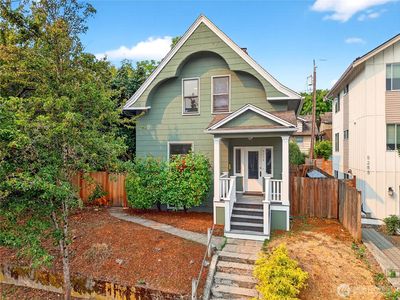 5253 Brooklyn Avenue NE, Seattle, WA, 98105