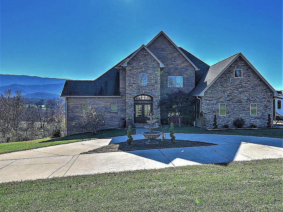 Stunning mountain views!