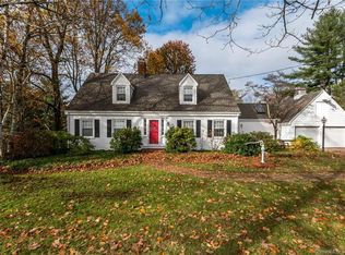41 Hebron Rd, Bolton, CT 06043