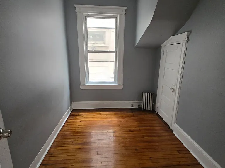 36 Dehart Pl #1 — Photo 9