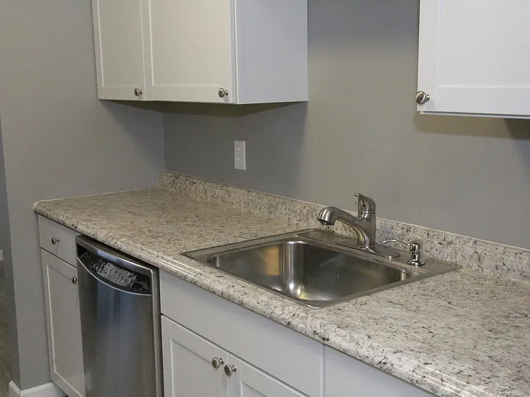 30060 W Twelve Mile Rd #86 — Photo 3