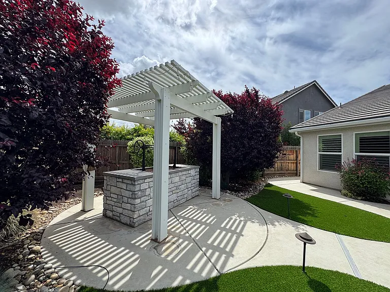 493 S Crescent Ln — Photo 24